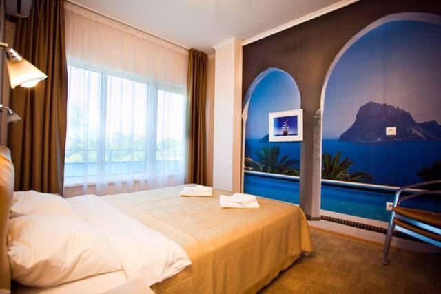 Iceberg Hotel Pizunda Esterno foto